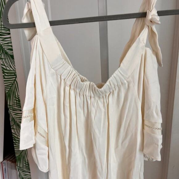 Alexis White Cold Shoulder Knee Length Dress XS - Picture 3 of 11